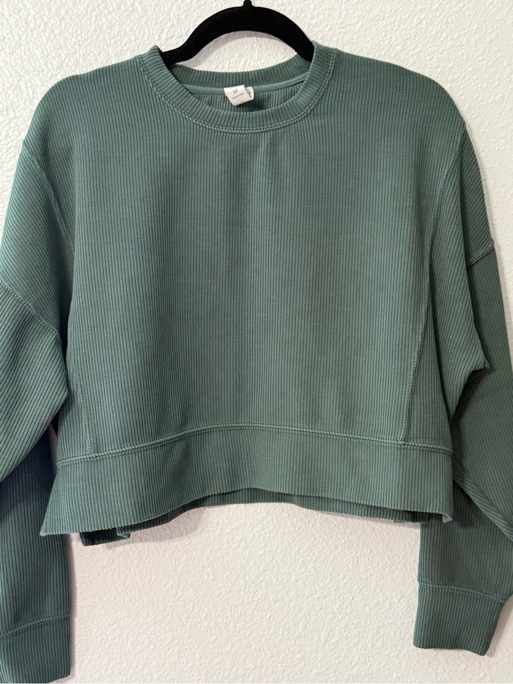 90 Degree by Reflex Scuba Ribbed Cropped Pullover Sweatshirt Medium Sage Green